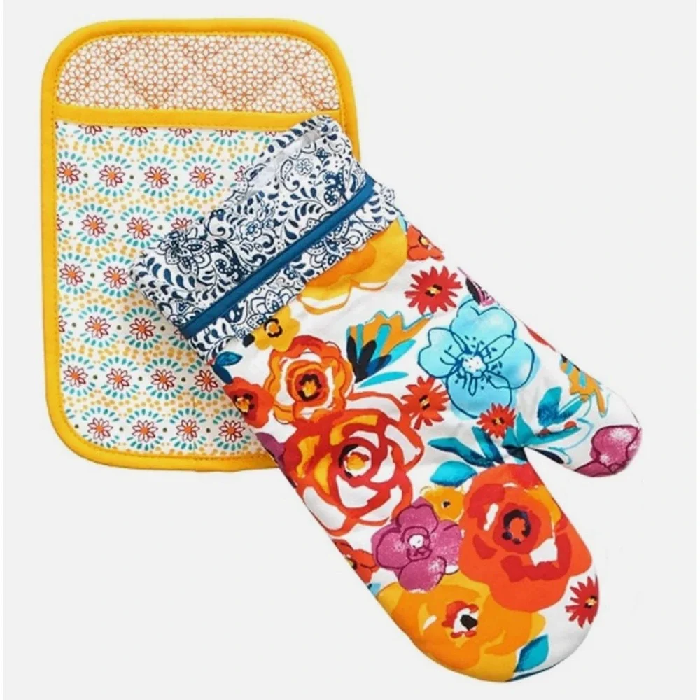 Pioneer Woman 3-Piece Kitchen Set Flea Market Pattern-Apron, Oven Mitt Potholder